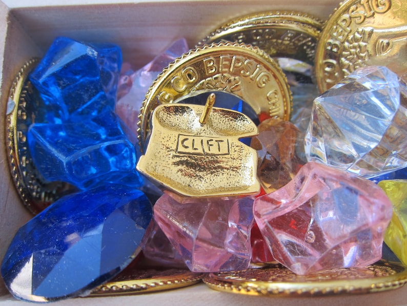 Gold Treasure Chest CC587G Treasure Jewels and Pirate Pins - Etsy
