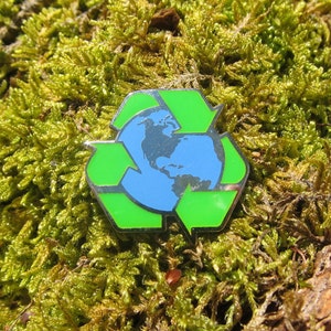 Recycle Earth Enamel Pin- EP102- Reduce, Reuse, Recycle, Earth Day and Environment Pins