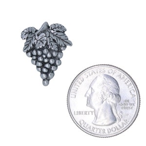 Grapes Lapel Pin CC259 Pewter Vineyard and Wine Gifts and Pins image 3