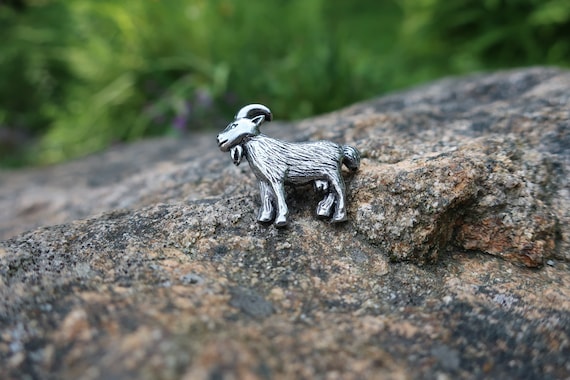Goat Lapel Pin- CC639- Goat, Farm, Farming, G.O.A.T, Greatest of all time, Mascot and Livestock Pins