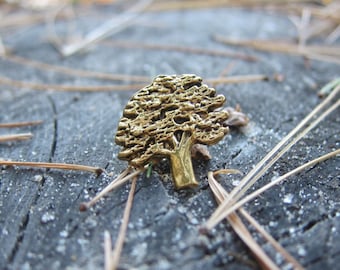 Oak Tree Gold Lapel Pin - CC363G- Oak Tree, Tree, Forestry, Woods, Nature, and Hiking Pins