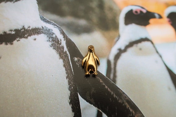 Large Penguin Quality Handmade Pewter Lapel Pin Badge