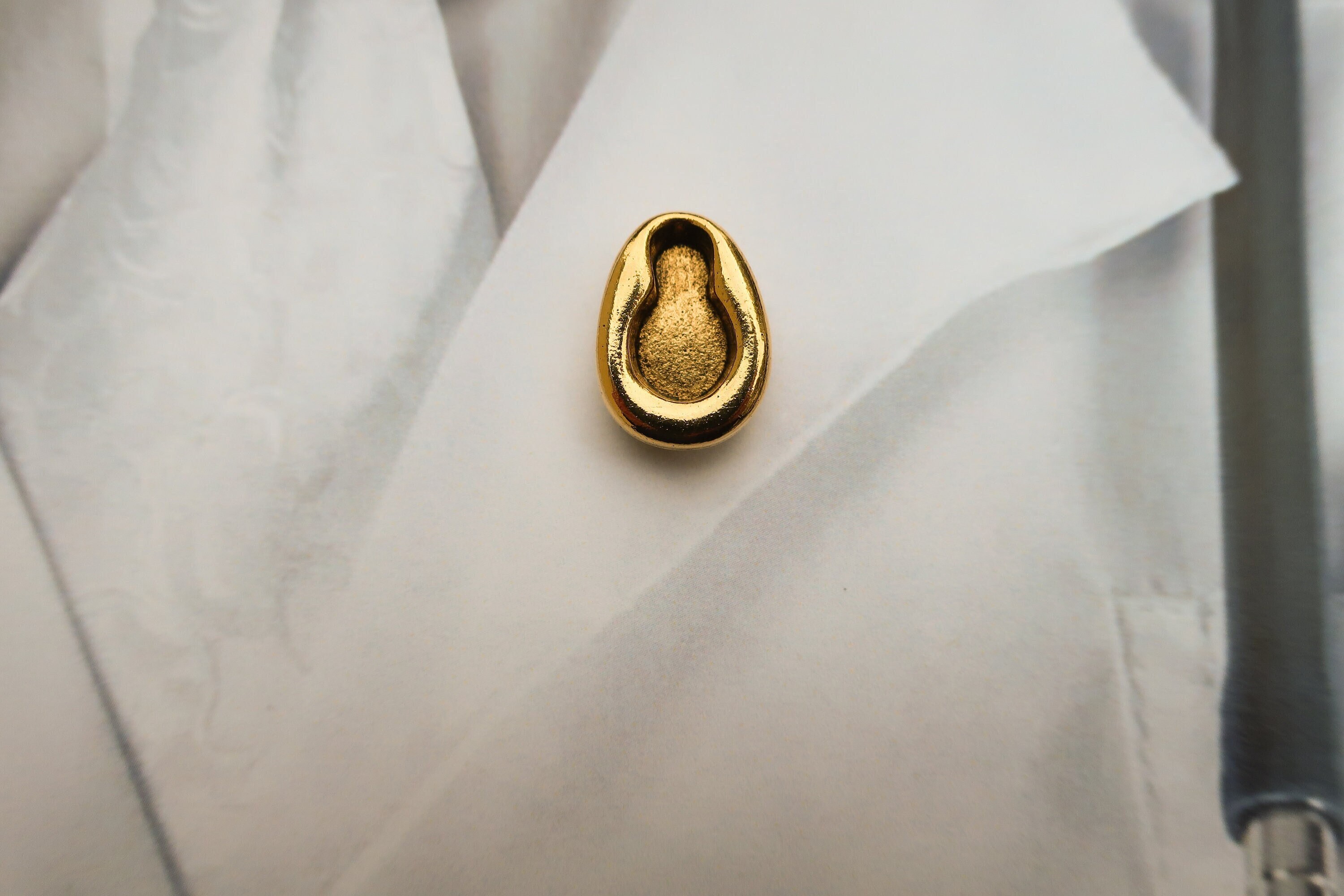 JOSE MOON pin ノベルティ ピン パール/チェーン/新品未使用 Bed Pan Gold Lapel Pin- CC540G- Nursing, Rehabilitation, and