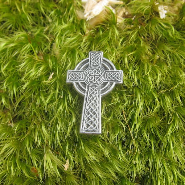 Celtic Cross Lapel Pin - CC512- Gaelic Cross- Irish- Religion