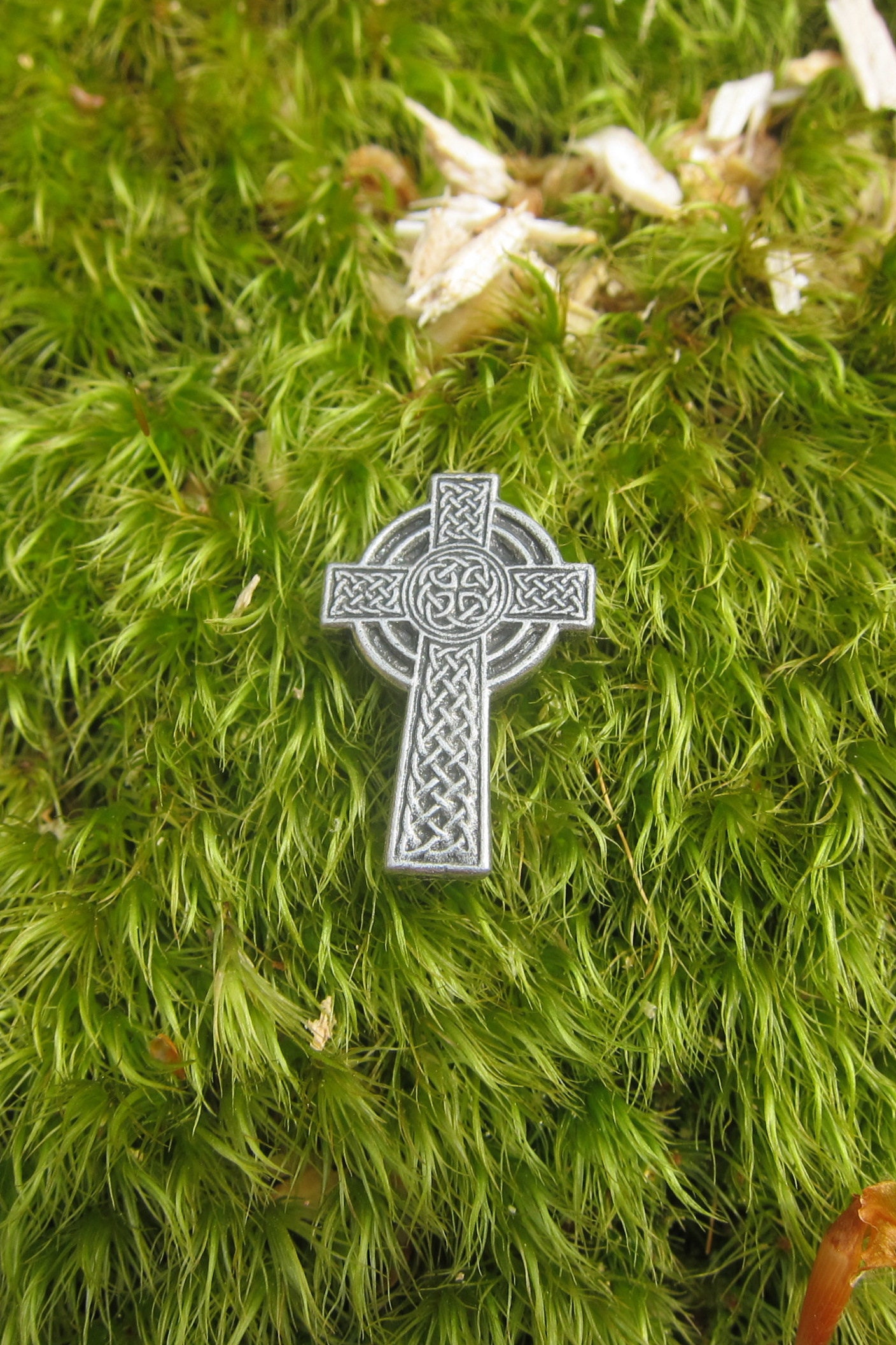 Celtic Cross Lapel Pin - CC512- Gaelic Cross- Irish- Religion