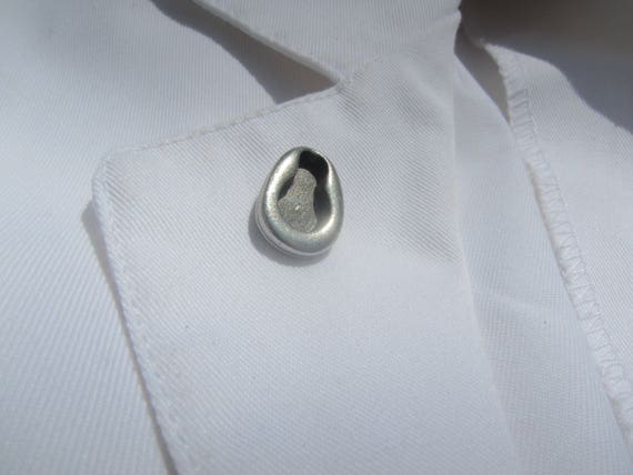 Jim Clift Design Bed Pan Lapel Pin