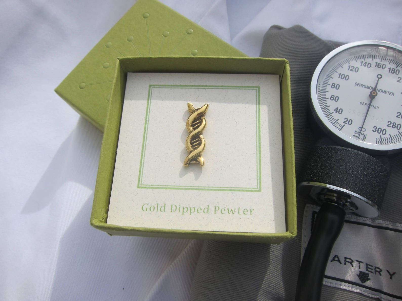 Gold Dipped Pewter DNA Lapel Pin- CC577G- Science and Genetic Pins - Etsy