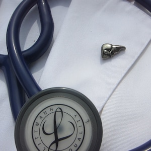 Liver Lapel Pin - CC519- Medical and Anatomy Lapel Pins for Doctors, Nurses, and the Medical Field
