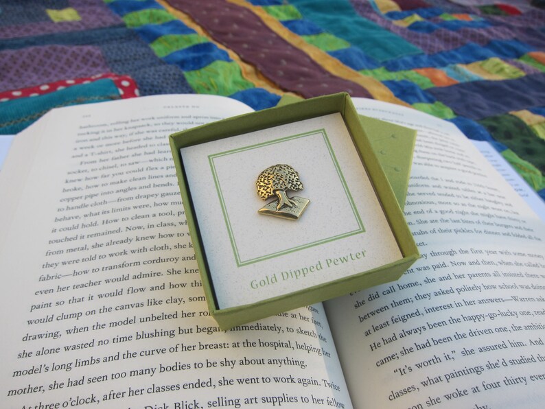 Gold Tree of Learning Lapel Pin CC558G Literacy, Education, Reading, and Teacher Lapel Pins image 9