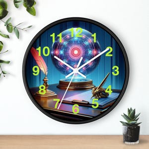 Reloj de pared con orbe místico y pluma / Reloj mágico de escritorio de fantasía