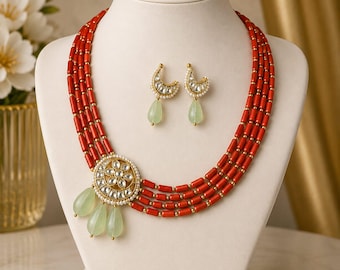 Conjunto elegante de colar e brincos Kundan de várias voltas em vermelho coral, joias étnicas artesanais para noivas, presente de casamento.