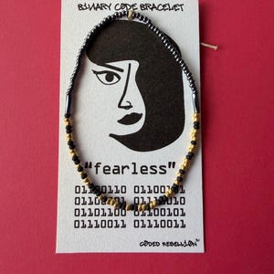 Braccialetto con codice binario senza paura