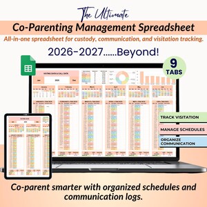 Op de afbeelding: Een laptop en tablet met een co-ouderschap management spreadsheet. De spreadsheet is ontworpen voor voogdij, communicatie en bezoekregistratie. De tekst op de afbeelding luidt "The Ultimate Co-Parenting Management Spreadsheet" en "2026-2027...Beyond!"