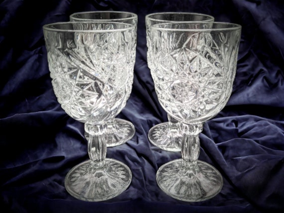 Set of 4 Vintage Crystal Stemmed Heavy Wine Goblets/drinking Glasses Mid  Century 7.5 Inches Tall Anchor Hocking 