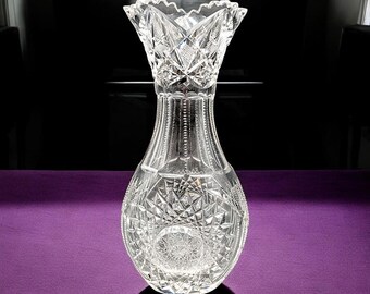Jarrón antiguo americano de época brillante, de vidrio tallado transparente pesado, corte de diamante, Hobstars, 10 pulgadas de alto