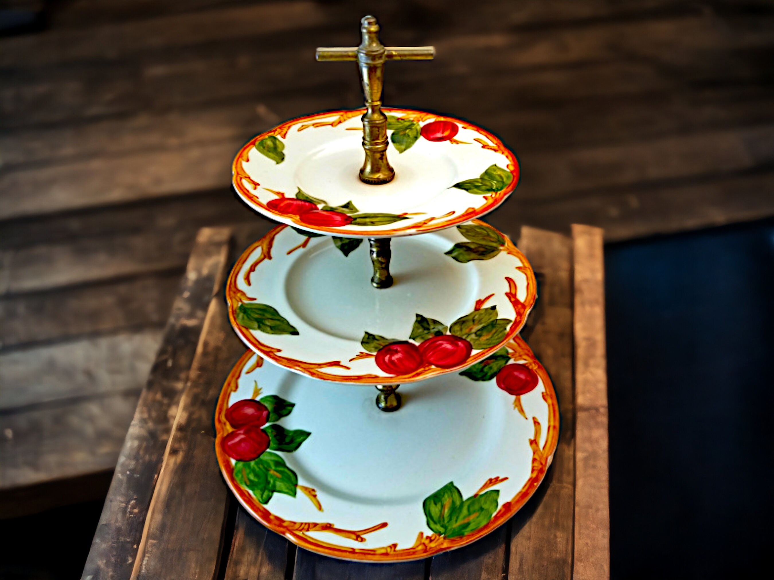 3 tier plate server hotsell