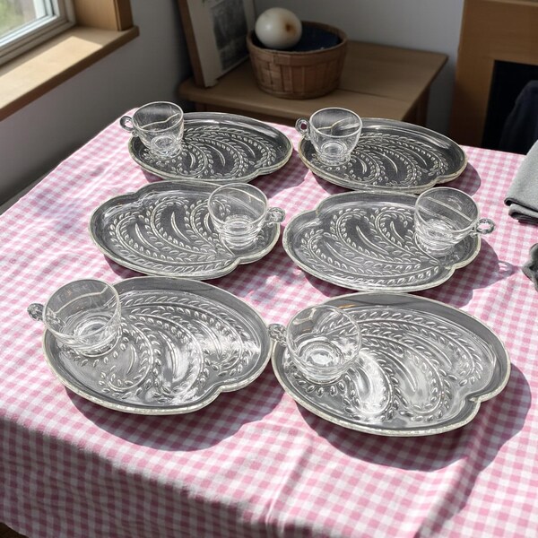 Vintage Federal Glass Homestead Snack Set: 6 Plates and 6 cups Cups