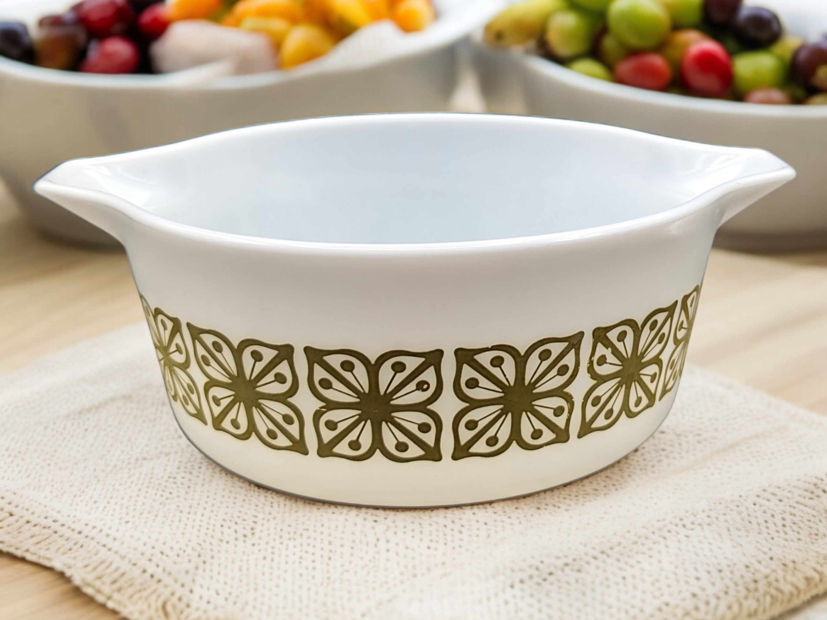 専用ページ　ビンテージ PYREX USA 蓋付　キャニスター旧ロゴ　B Pyrex 476 B - Etsy