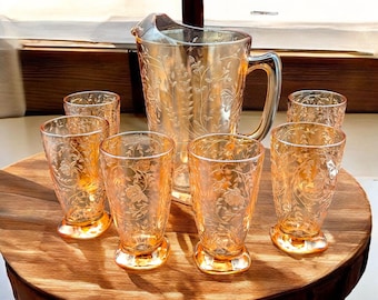 Juego de 7 jarras de vidrio iridiscente Jeannette Luisa Floragold, estilo vintage, década de 1950.