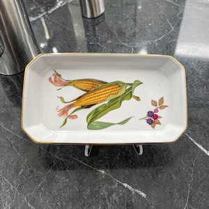 Vintage Royal Worchester Evesham Gold Rectangular Baker Length: 11 in