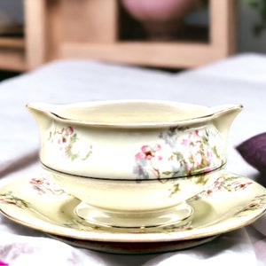 Theodore Haviland Apple Blossom Gravy Boat with Underplate: Gold Edge Floral China