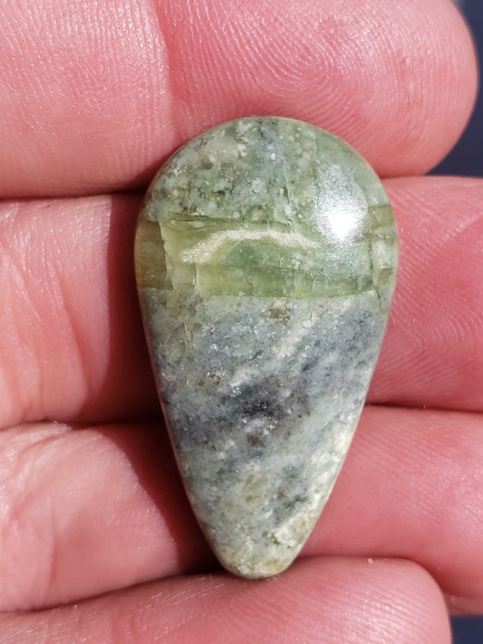 Eel River Jade Cabochon ERJCN1E | Etsy