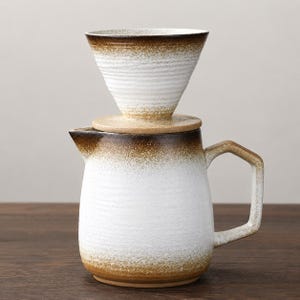 Reactive Glaze Pour Over-kaffeset, brunvit keramisk droppkopp med 620 ml servering