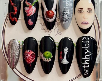 Uñas postizas pintadas a mano con efecto crepúsculo