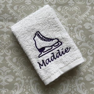 Personalized Hockey Towel ST013 // Hockey Gifts // Team Gift