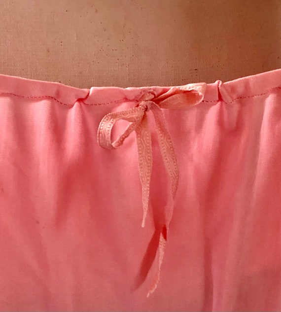 Delice Midi-Length Lingerie Camisole Dress, Women's Size XS unclear pink type Vintage Second Hand