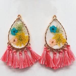 Tassel Flowers Gold Clip On Earrings Dried Flower Resin Design 5 Colors