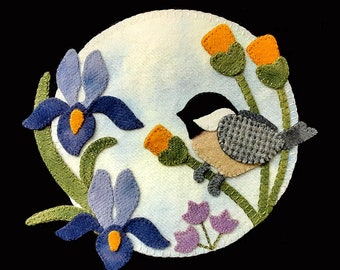Modello digitale di applique in lana di Chickadee e Iris