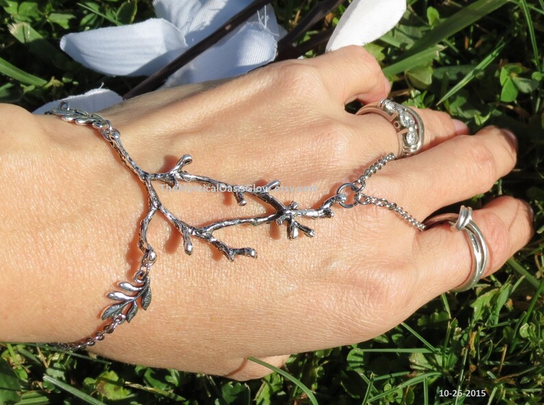 Steel slave bracelet ring bracelet hand chain bracelet ring hand jewelry slave ring silver hand bracelet chain Elven Jewelry Tree branch image 5
