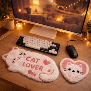 Punch Needle Cat Lover Desk Set – Handmade Feline Keyboard & Mouse Wrist Rests for Cozy Workspace Decor