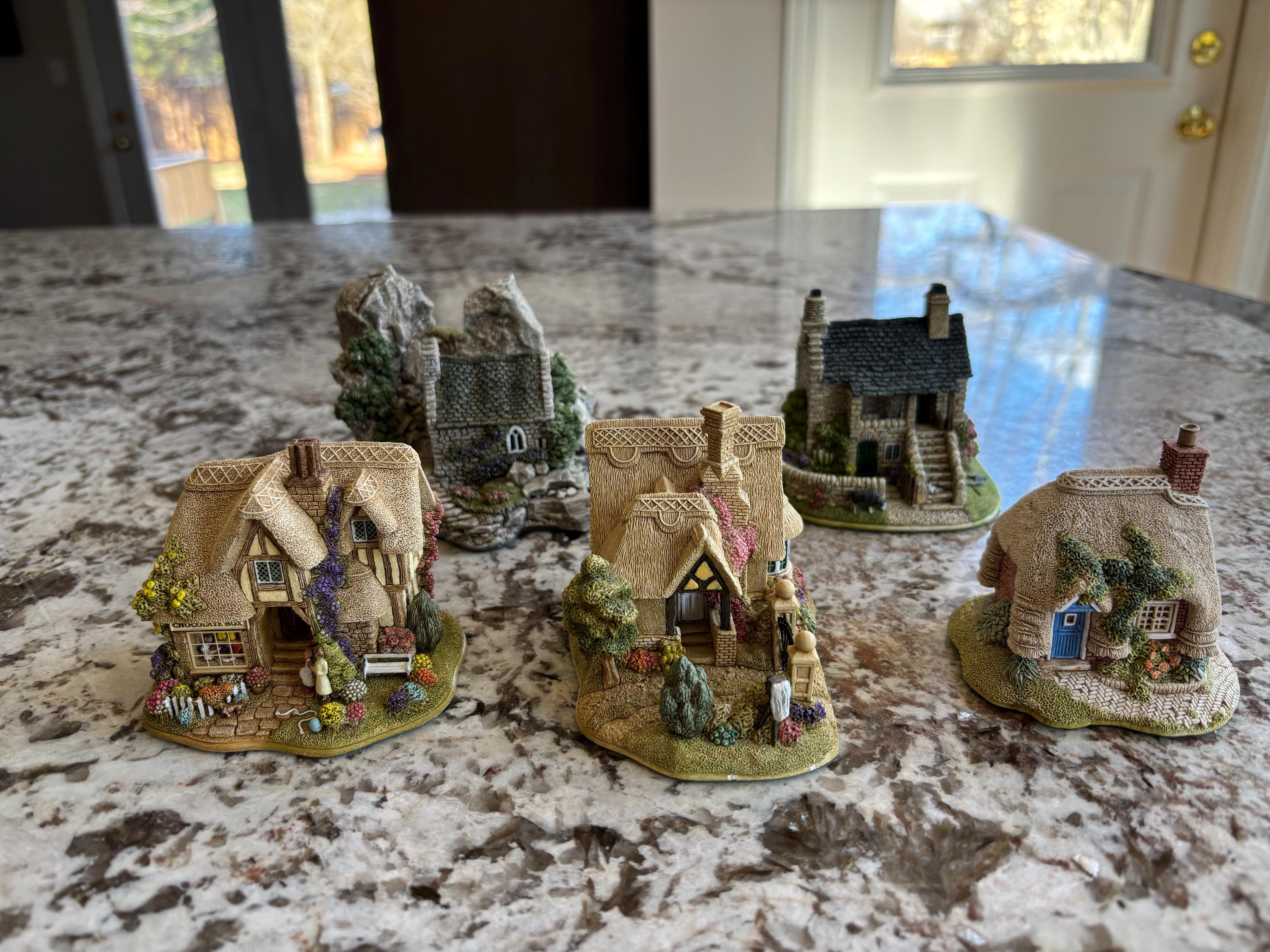 Lilliput Lane Cottages - Etsy Canada