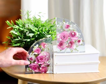 Boekensteunen van bewaarde bloemhars voor bruiloften, gedenktekens, mijlpalen enz.