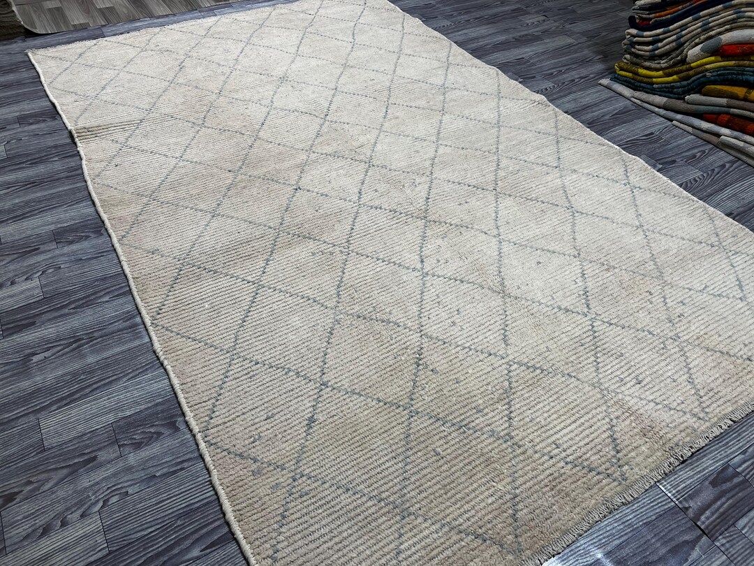 Moroccan Rug 6x9 - Beige Diamond Pattern Area Rug, Minimalist Berber ...