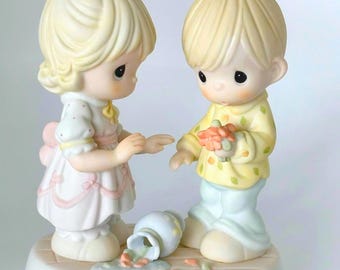 Precious Moments 'Our Love Can Never Be Broken' Figurine