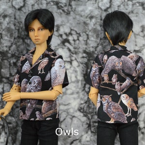 Unisex Short-sleeved shirts in color/theme choices for 62-64 cm BJDs. Shown on Ring doll Teen boy body; see photos and measurements below