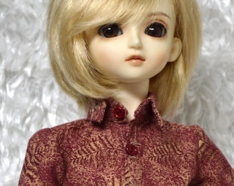 MSD BJD long-sleeved shirt with print of Burgundy ferns on tan