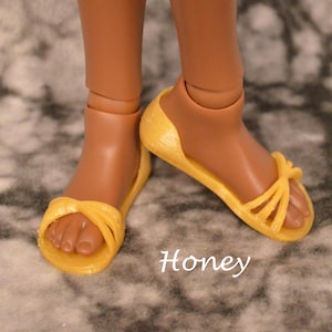Smart Doll Sandals for Danny Choo's vinyl Smart Doll. Choose from colors available.