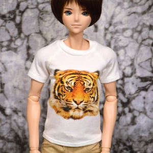 Smart Doll guy graphic t-shirts in musical choices will also fit 62-64cm BJDs