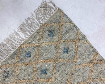Handgewebter Jute Teppich Blau Diamant Flachgewebe Teppich Naturfaser Teppich Tribal Boho Bodenteppich Bauernhaus Dekor Teppich Individueller Teppich