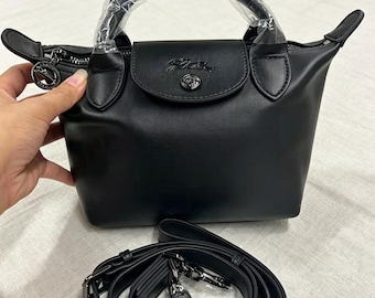 Longchamp black mini leather handbag/crossbody bag, made of cowhide, small and portable, a perfect gift for her.