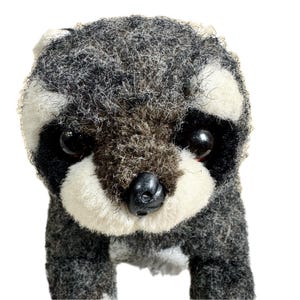 FACTORY ERROR Ty Bandit Raccoon 1989 Wiry Plush Crooked Nose Red-Line Korea Tag