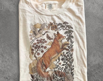 Camiseta vintage japonesa con estampado de zorro, camisa con ilustración floral de grulla, estética asiática natural Comfort Colors® Regalo ideal