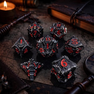 Puede incluir: Una taza de cerámica blanca con un asa negra y el texto "But First, Coffee" en negro, en negrita. La taza está sobre una superficie blanca.