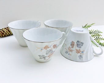 Set of 4 Chateau Pattern Tea Cups Wenthworth Fine China