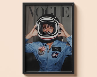 Pôster vintage da Vogue com a astronauta Sally Ride | Impressão artística para parede com mulheres no espaço