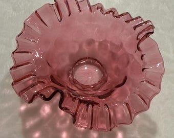 Bol de cristal vintage Fenton Cranberry Coin Dot de cristal artístico rosa con volantes